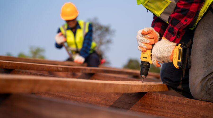 Expert Emergency Roof Repairs services in Oak Park, MN